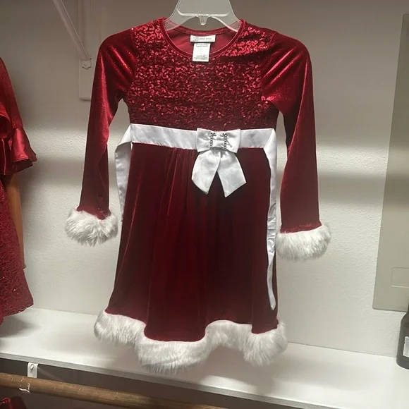 Girl’s Christmas Dress - Picture 1 of 2